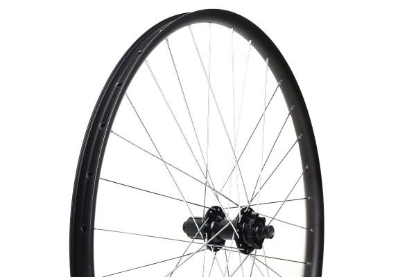 Колесо 29"MTB заднее, под кассету на 9-10 передач, двойной обод Citron DP-27 29" 32H, втулка Solon DH909TR, 32H, Disc, 142*12мм, 2 промподшипника, крепление IS6,ось 12мм, цвет черный